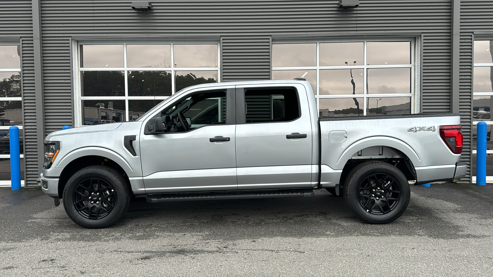 2024 Ford F-150 STX 2