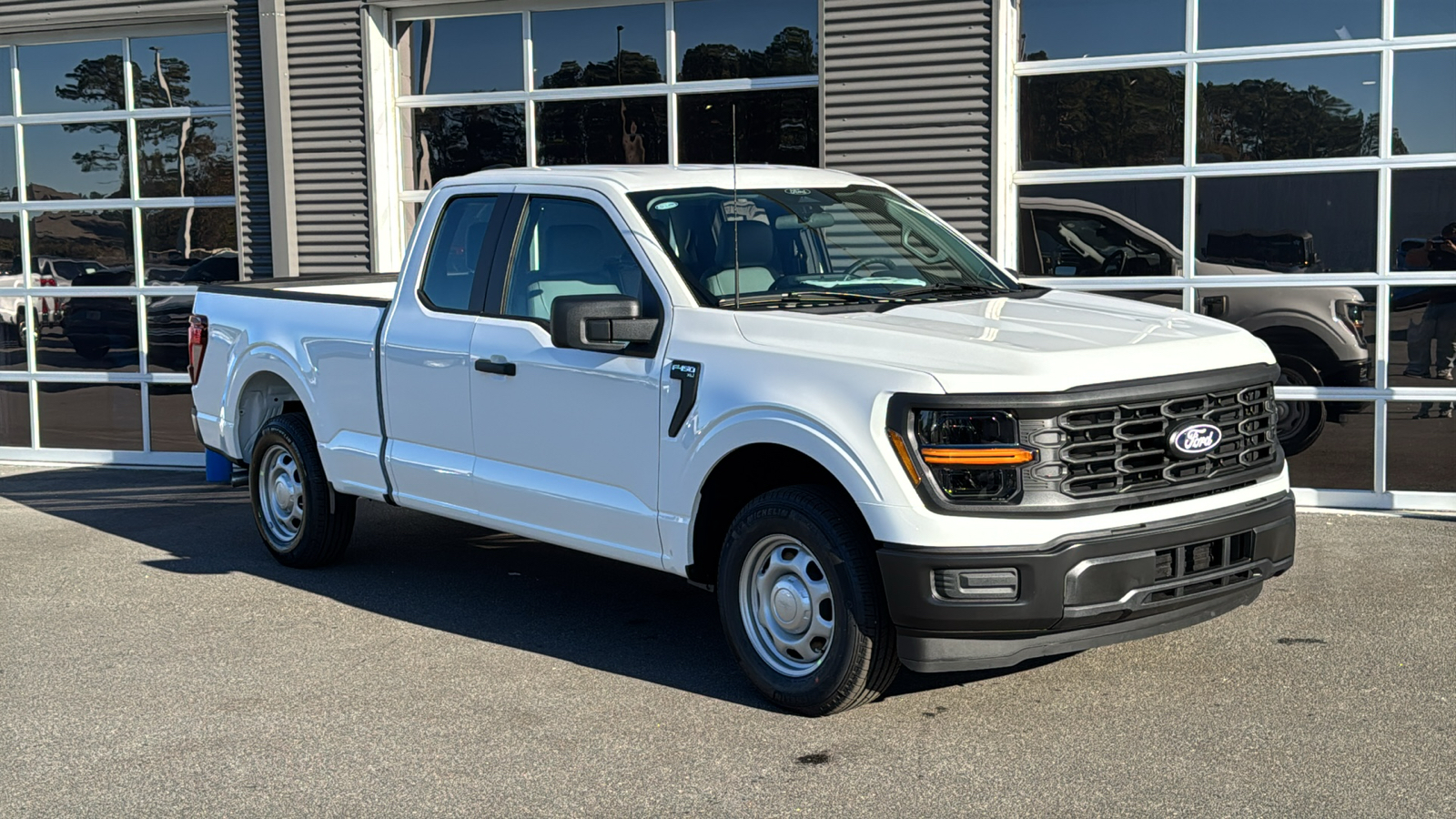 2024 Ford F-150 XL 8