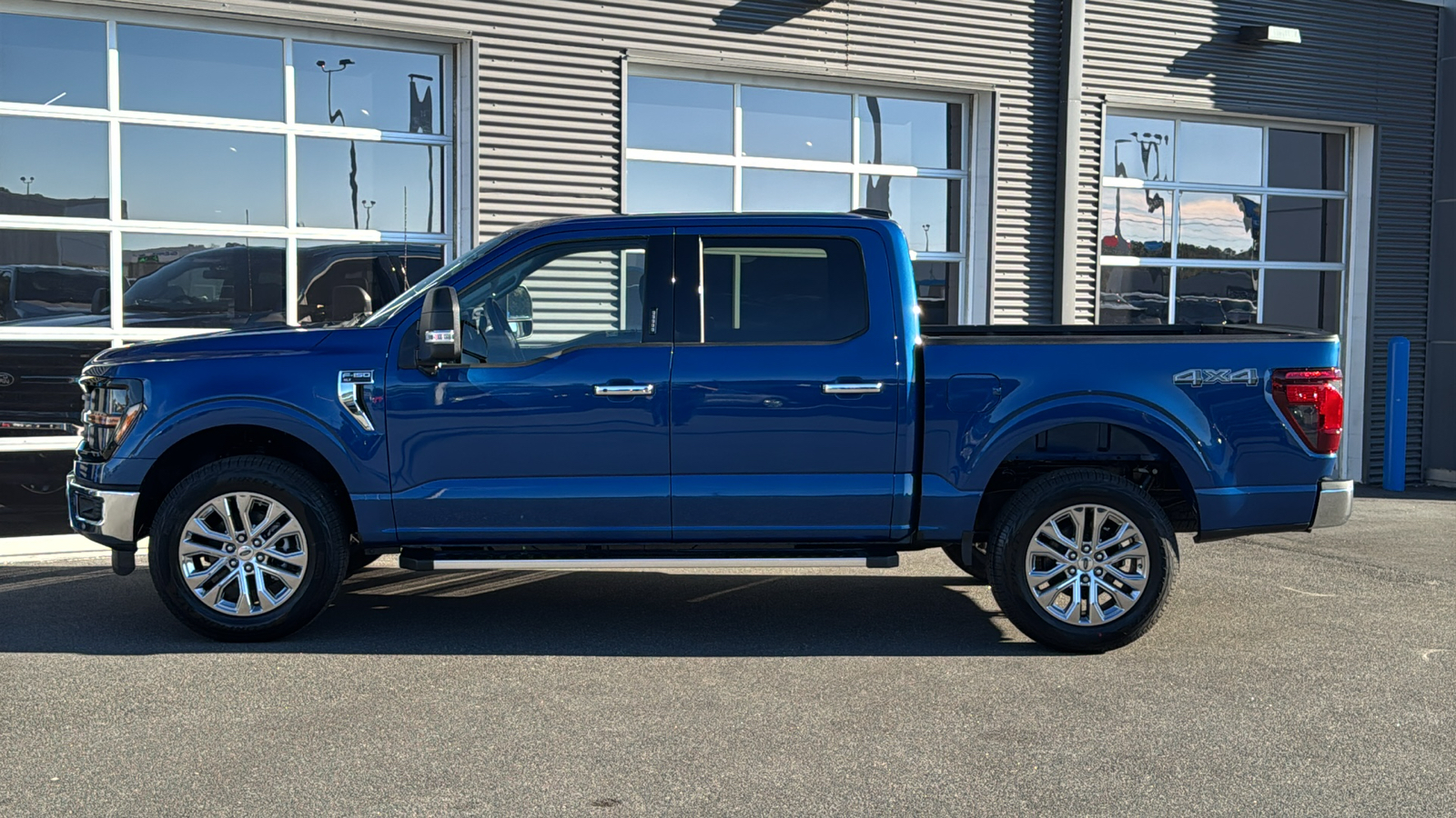 2024 Ford F-150 XLT 2