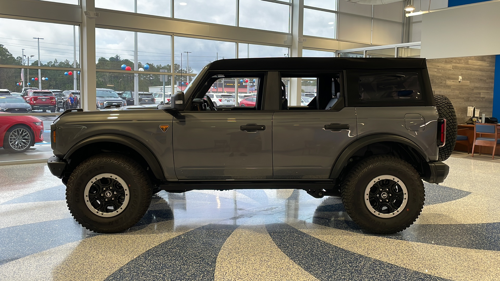 2024 Ford Bronco Badlands 2