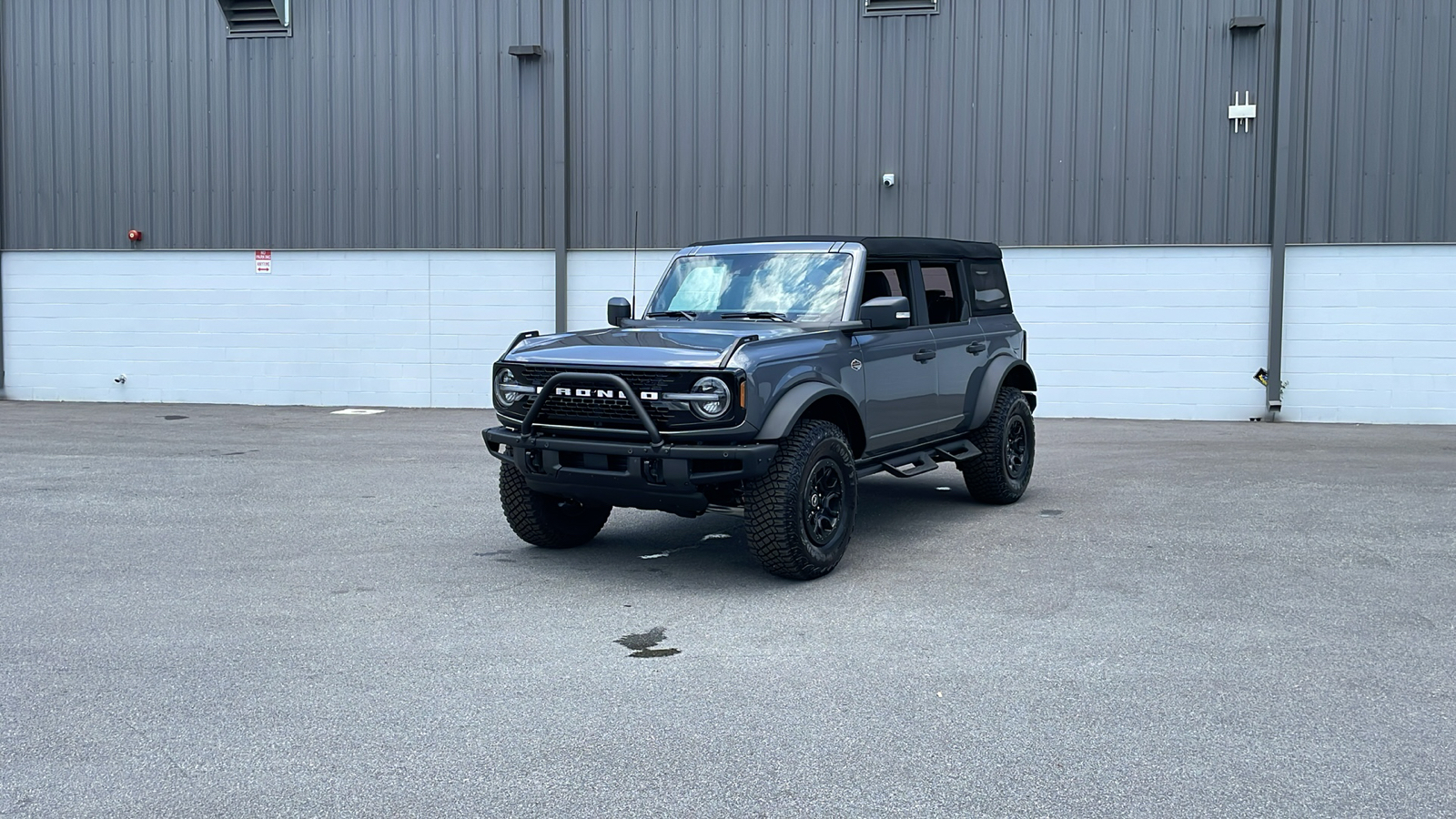 2024 Ford Bronco Wildtrak 1