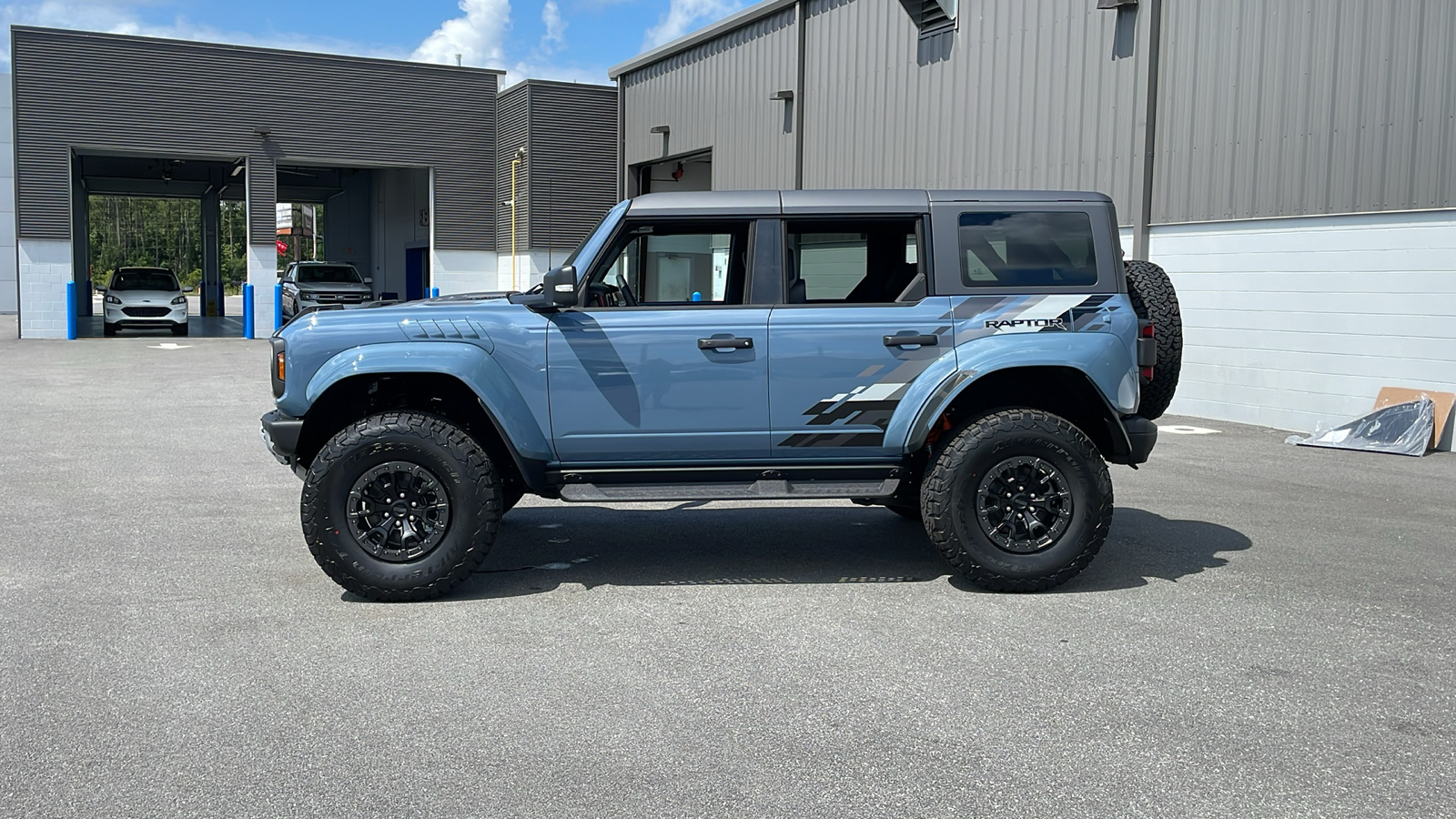 2024 Ford Bronco Raptor 2