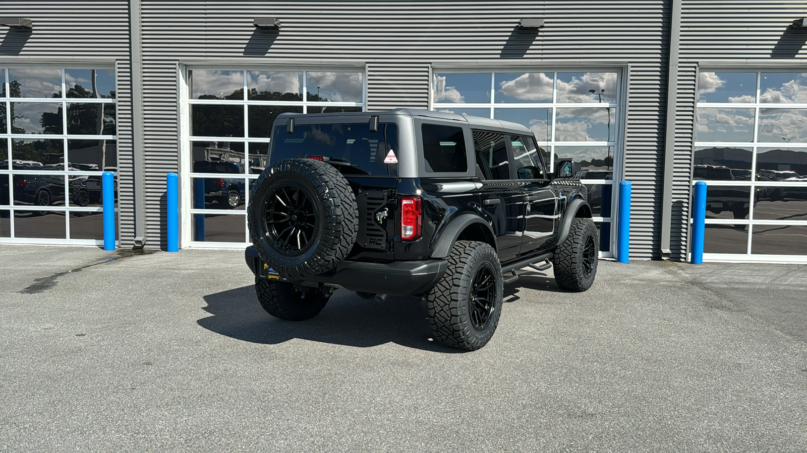 2024 Ford Bronco Black Diamond 6