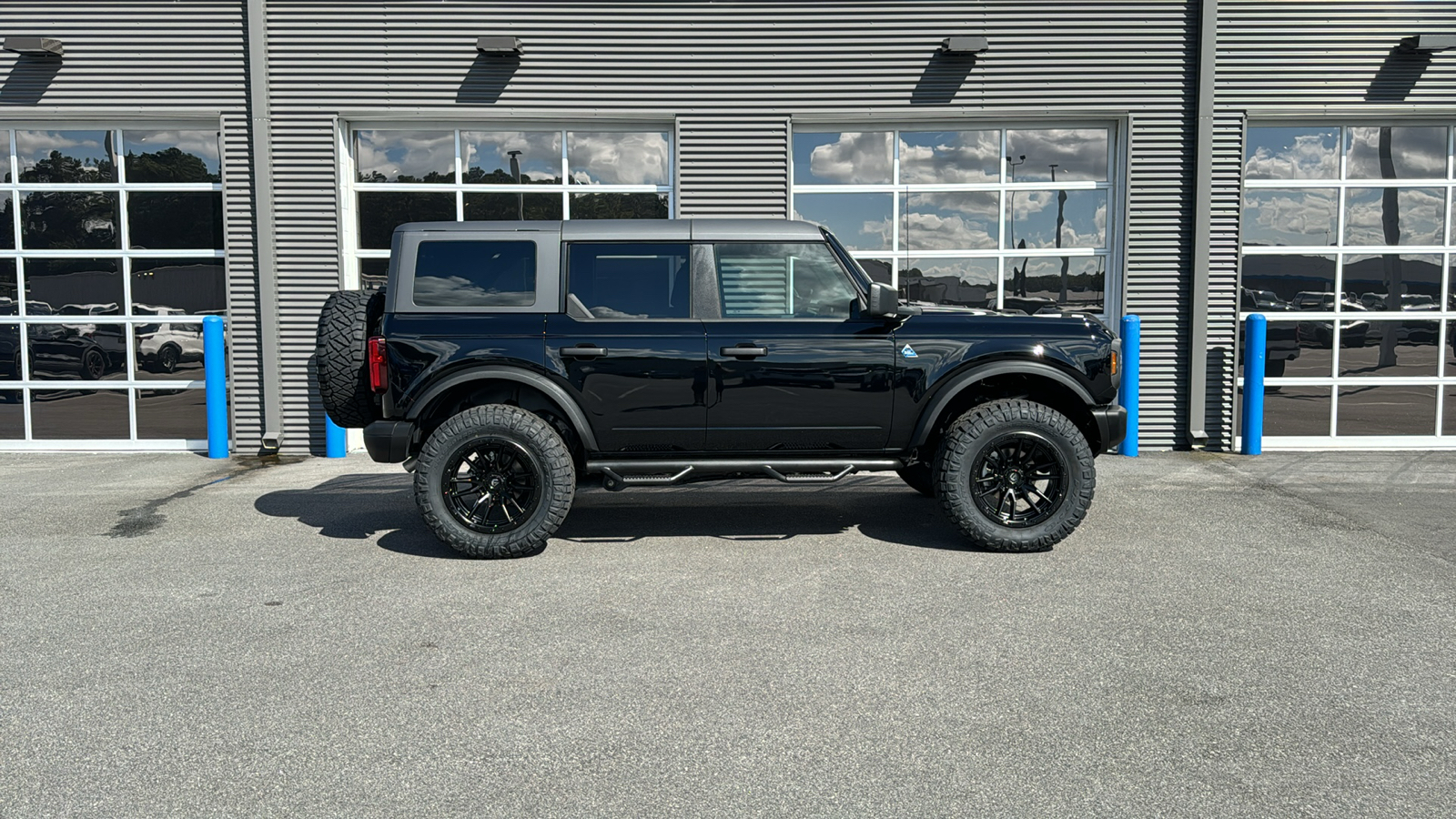 2024 Ford Bronco Black Diamond 7