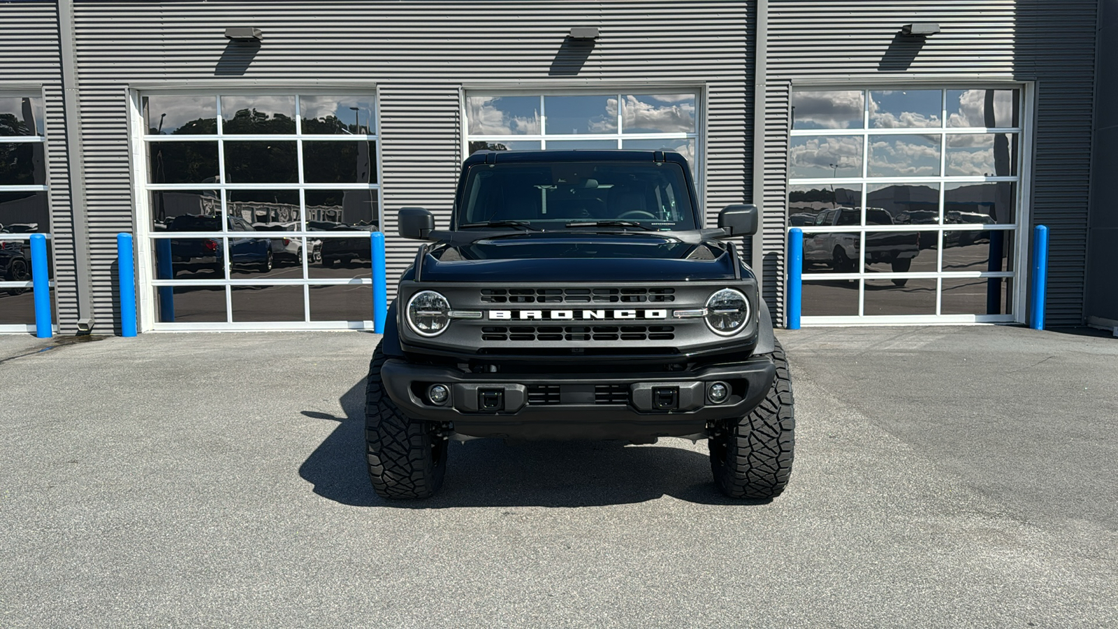 2024 Ford Bronco Black Diamond 9