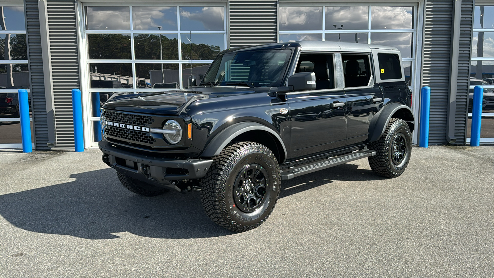 2024 Ford Bronco Wildtrak 1