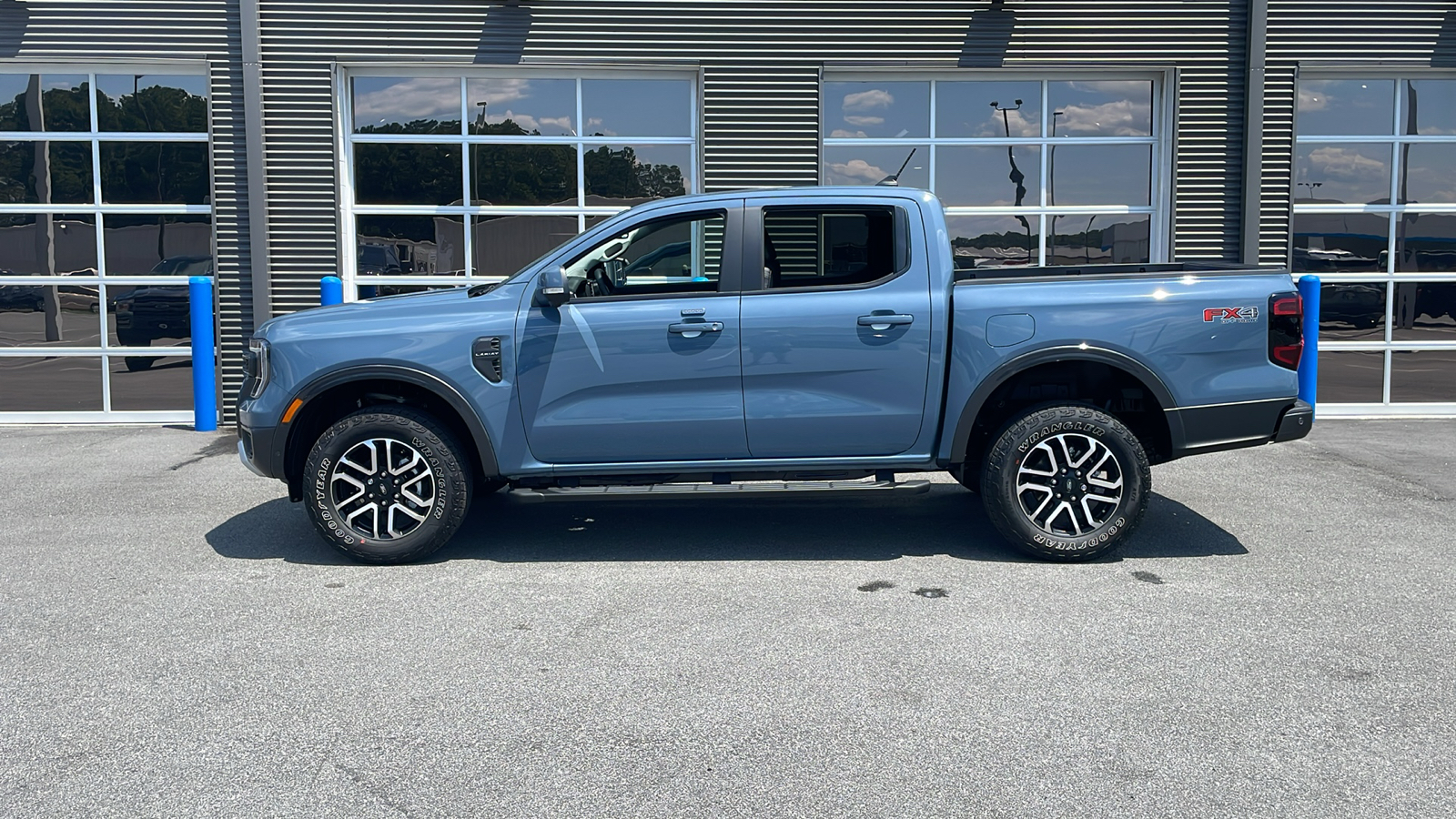 2024 Ford Ranger Lariat 2