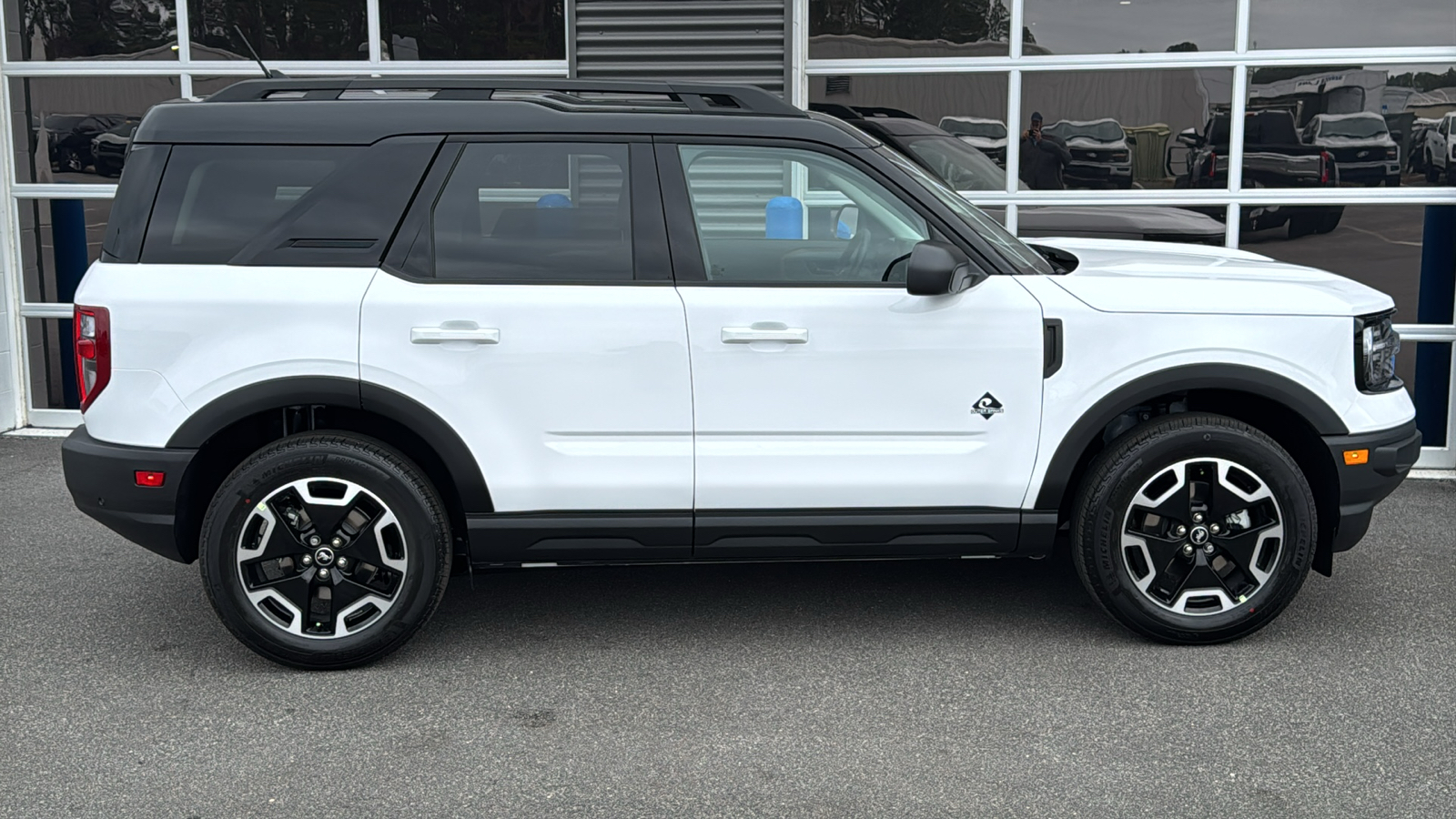 2024 Ford Bronco Sport Outer Banks 26