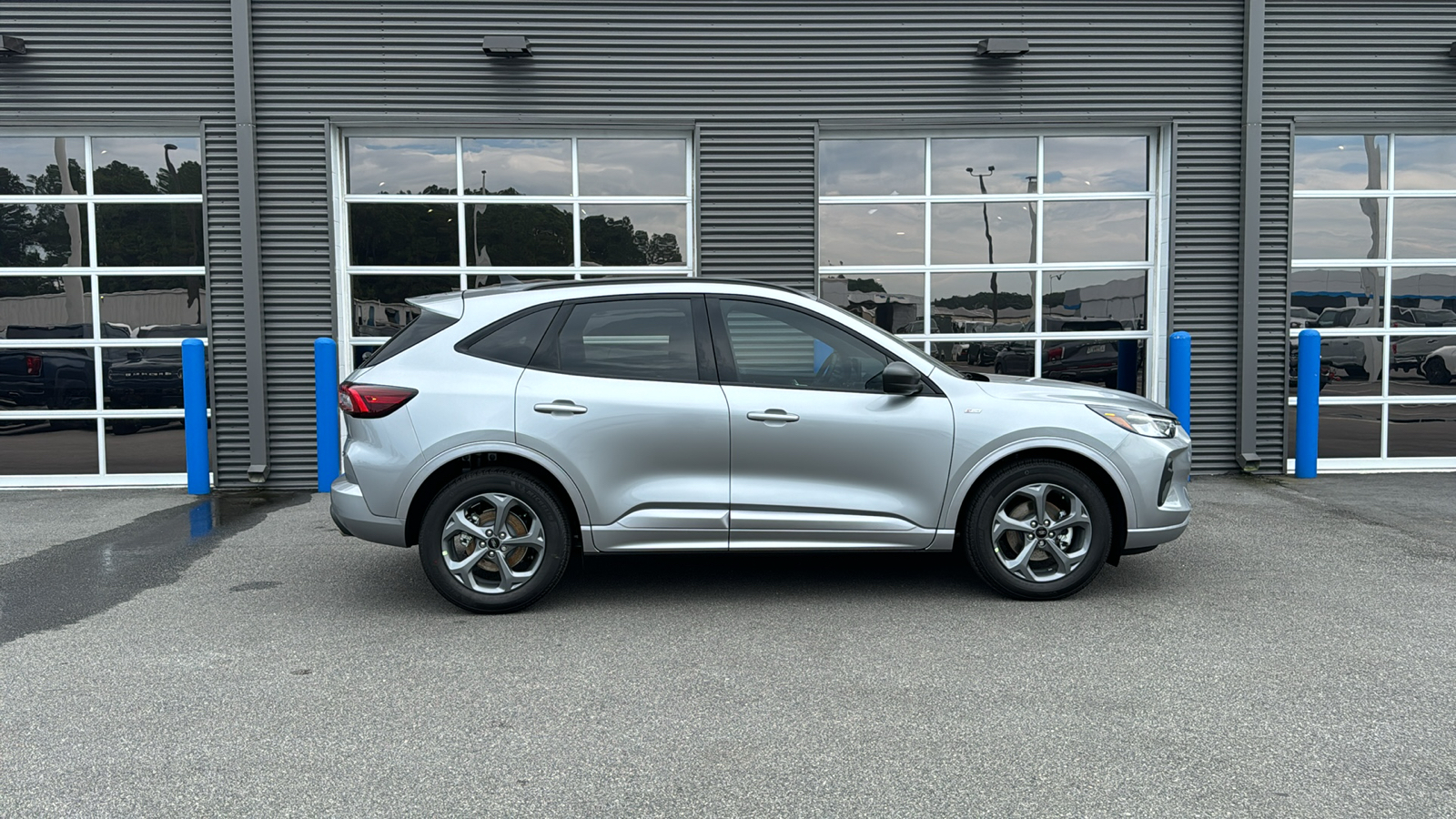 2024 Ford Escape ST-Line 8