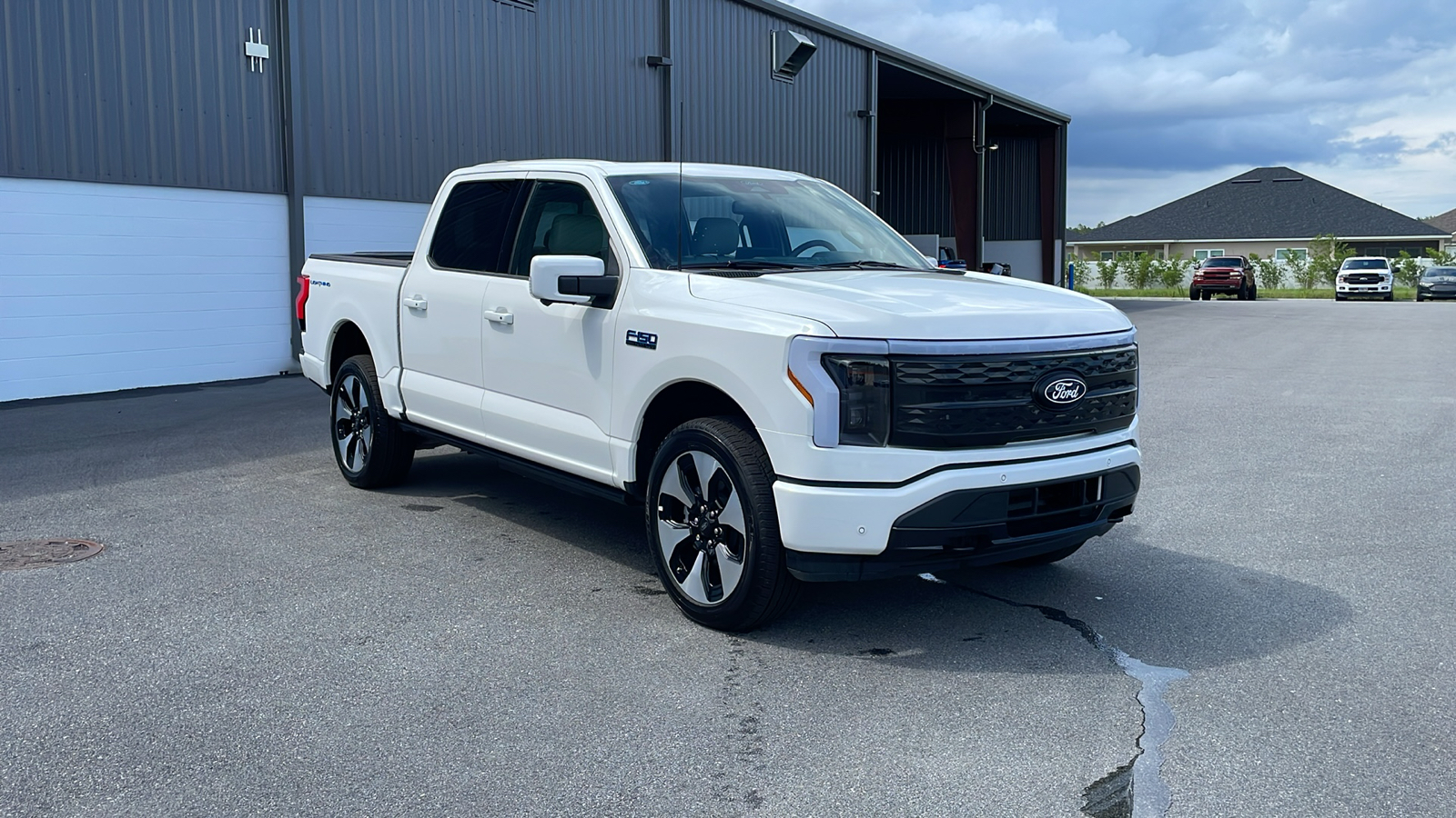 2024 Ford F-150 Lightning Platinum 8