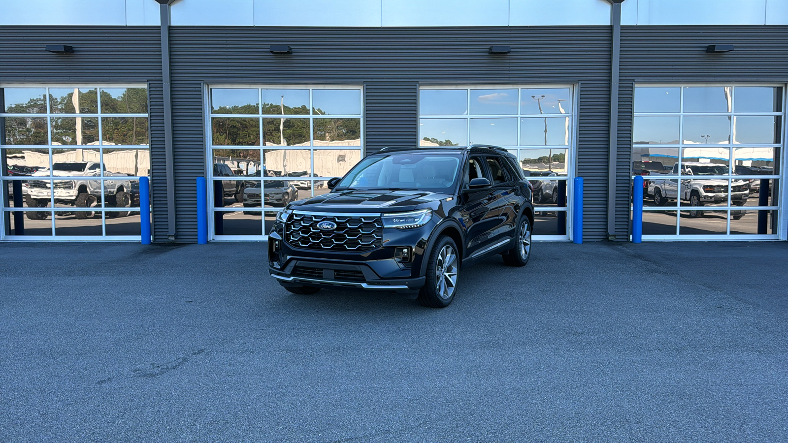 2025 Ford Explorer Platinum 1