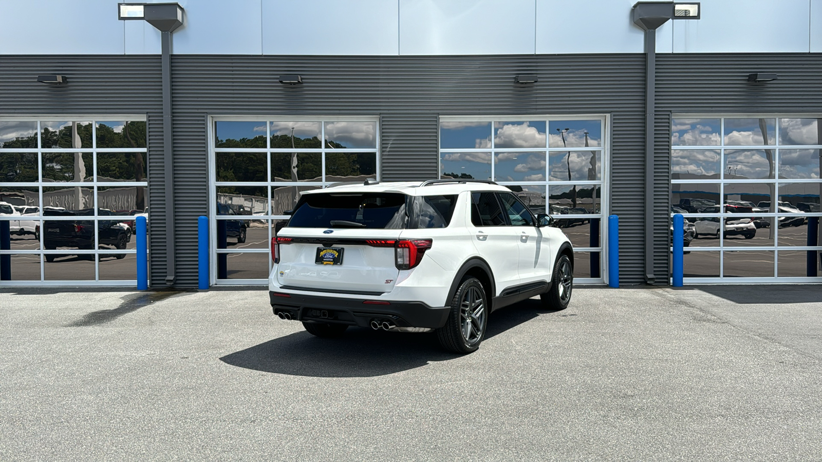 2025 Ford Explorer ST 7