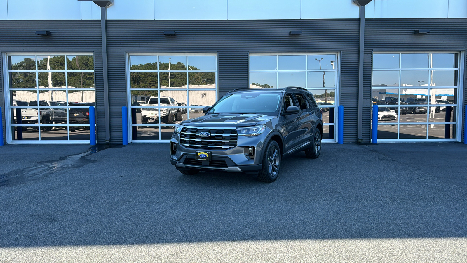 2025 Ford Explorer Active 1