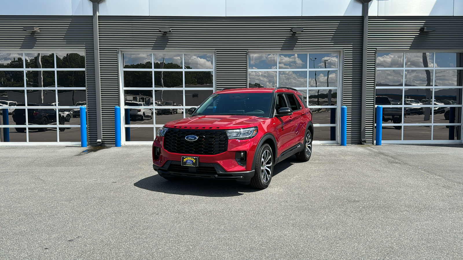 2025 Ford Explorer ST-Line 1