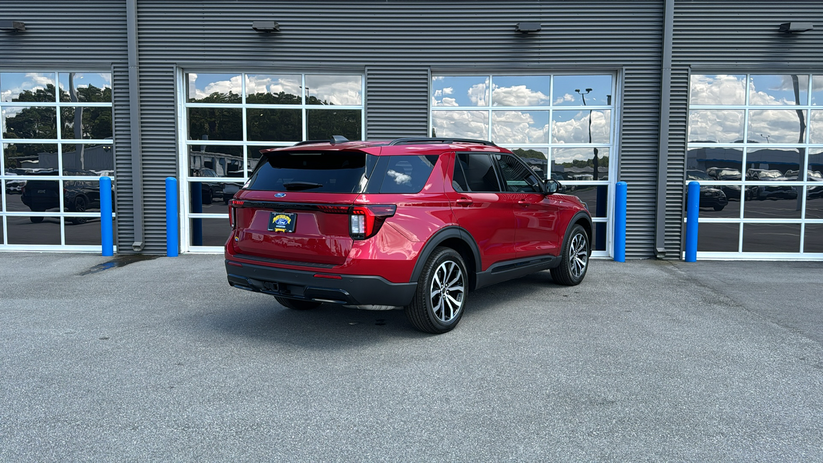 2025 Ford Explorer ST-Line 7