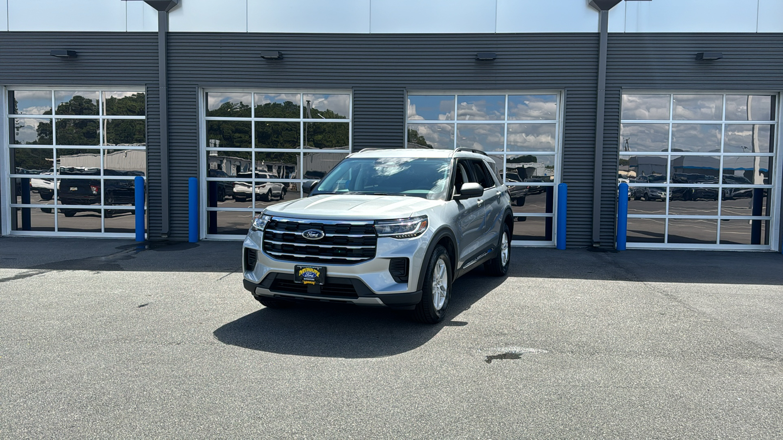 2025 Ford Explorer Active 1