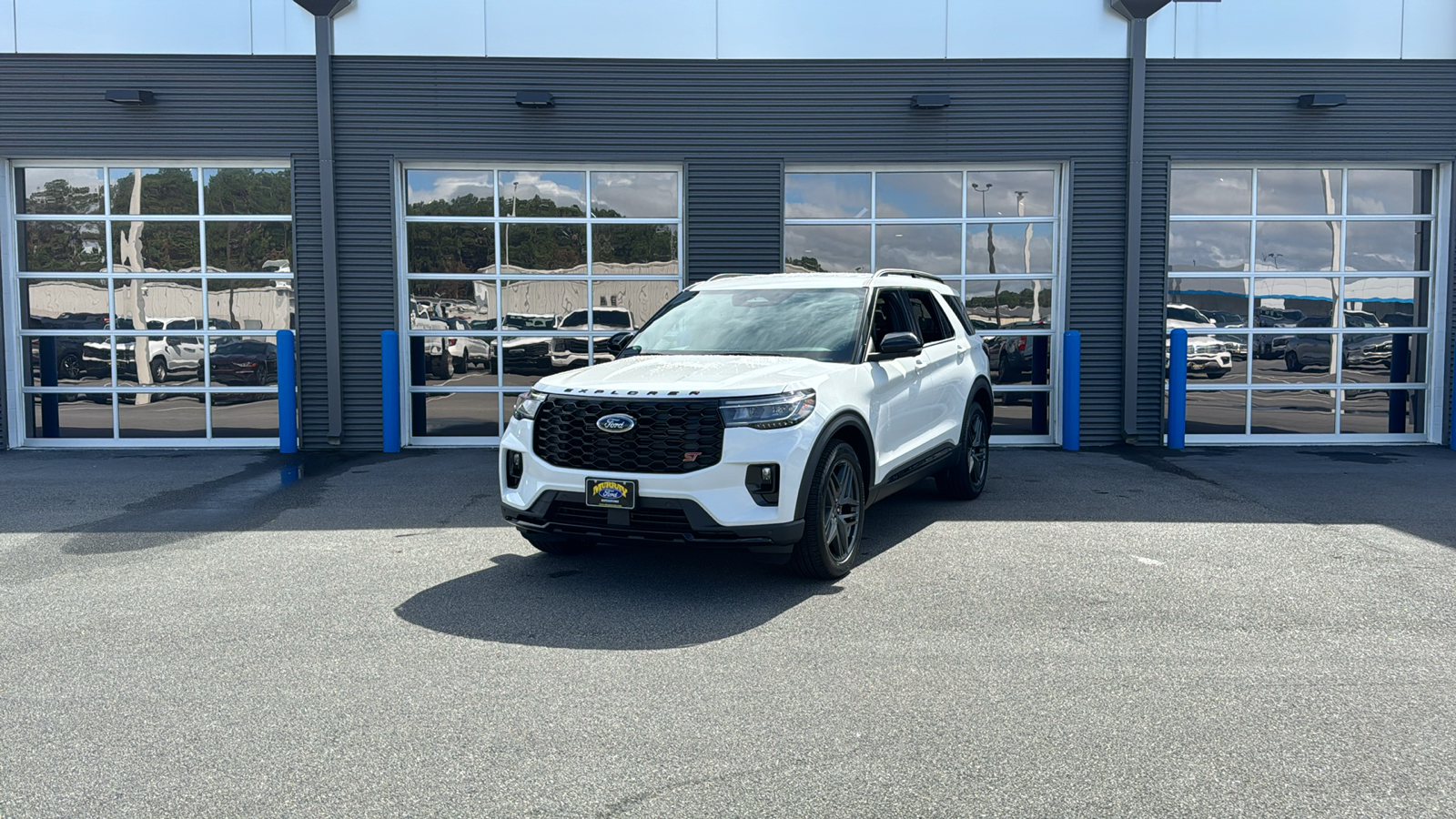 2025 Ford Explorer ST 1