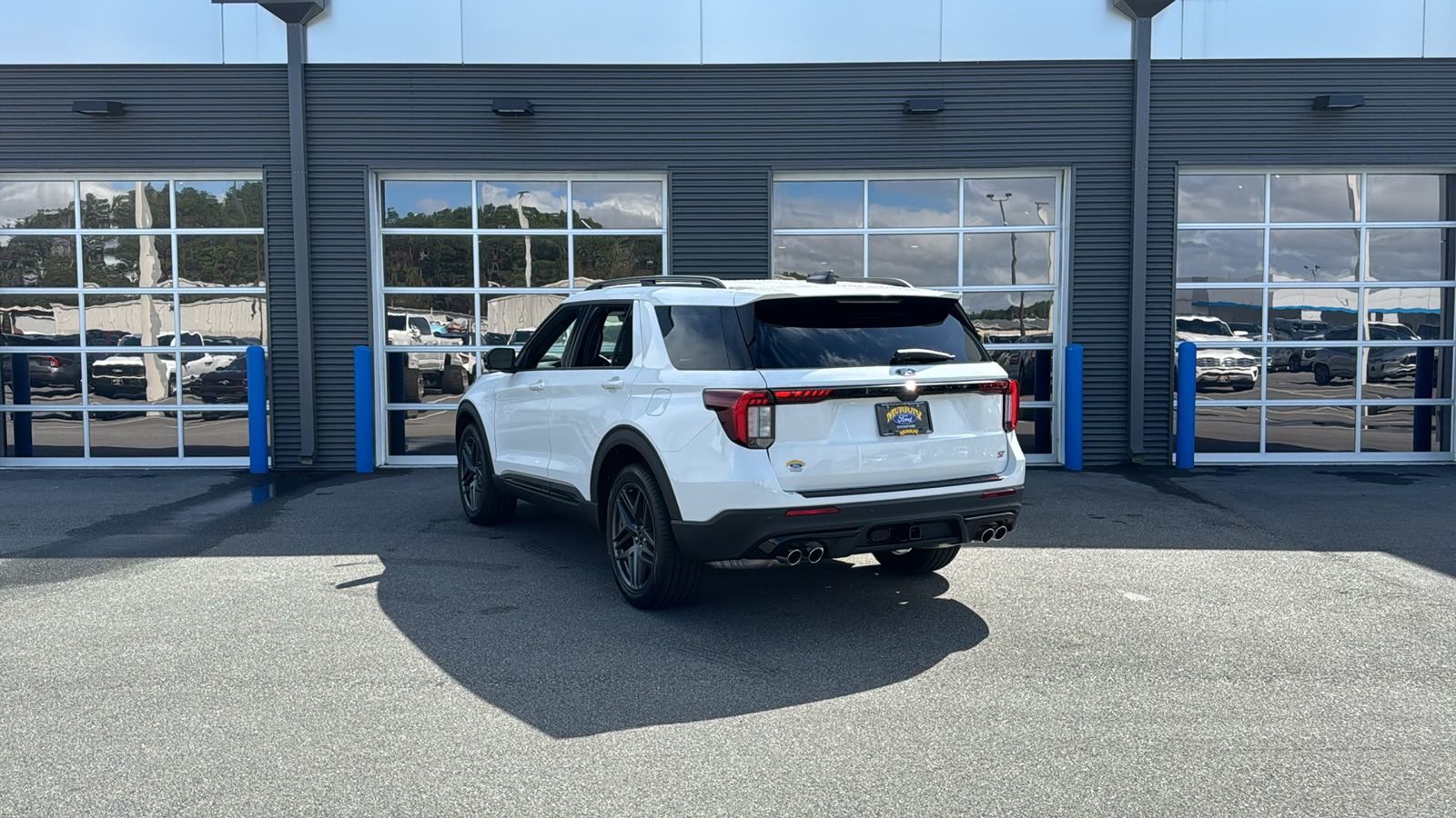 2025 Ford Explorer ST 3