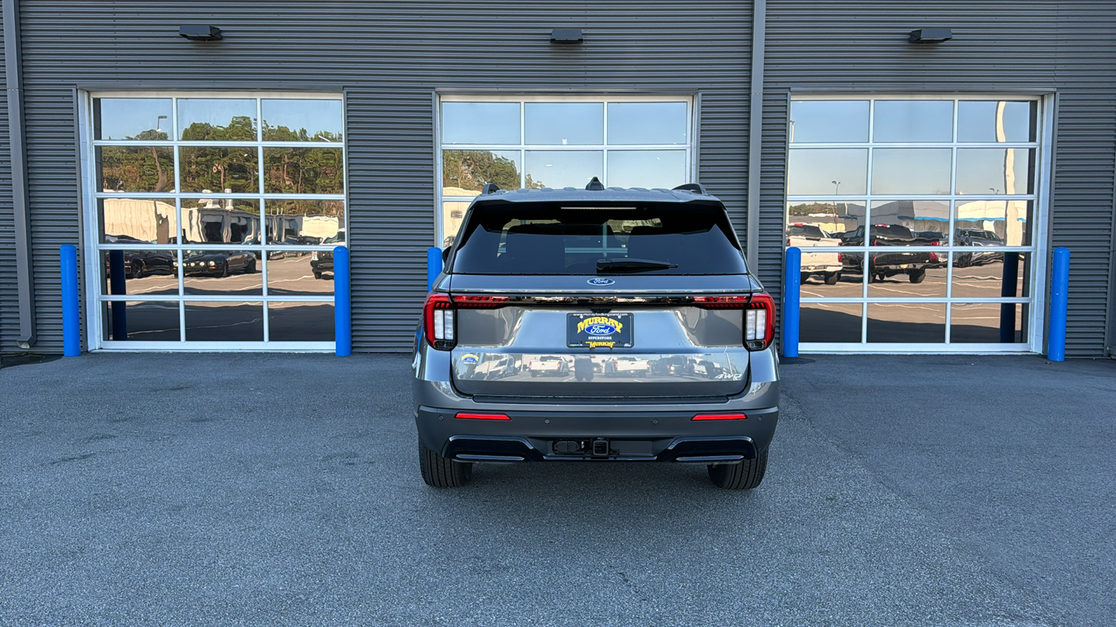 2025 Ford Explorer ST-Line 4