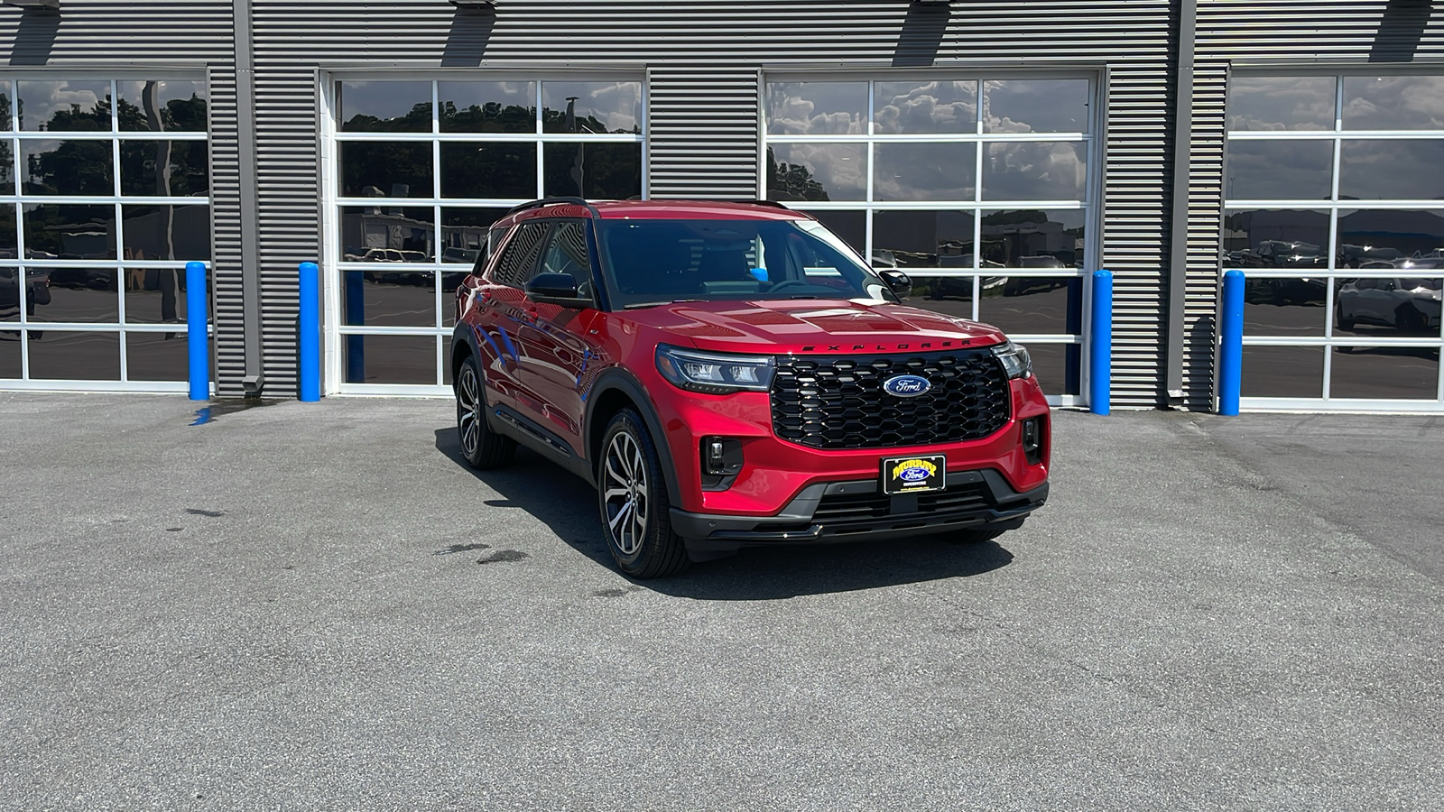 2025 Ford Explorer ST-Line 9