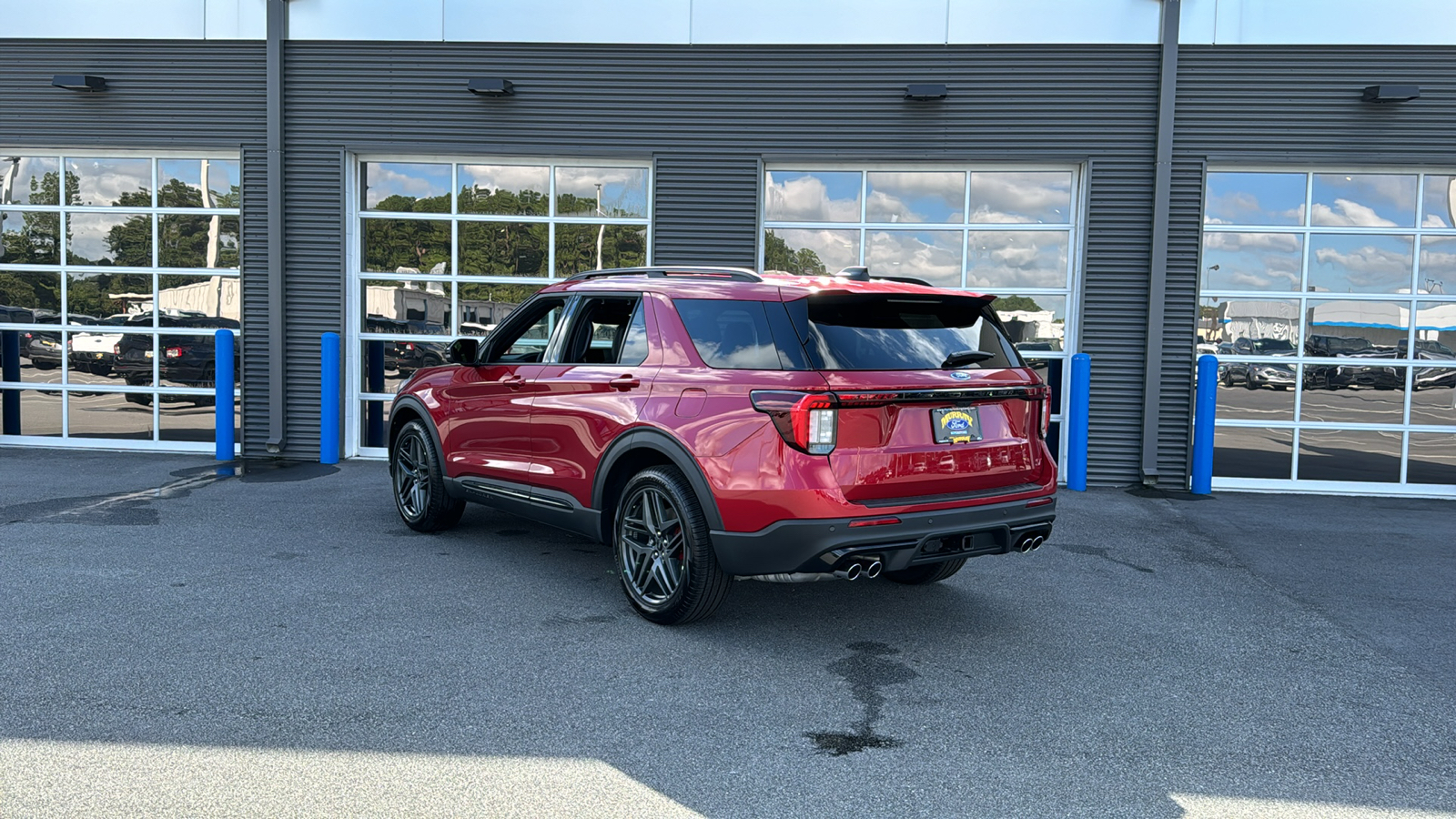 2025 Ford Explorer ST 3