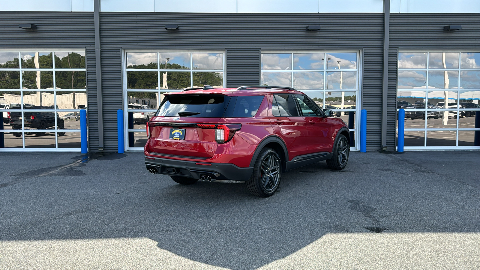 2025 Ford Explorer ST 7