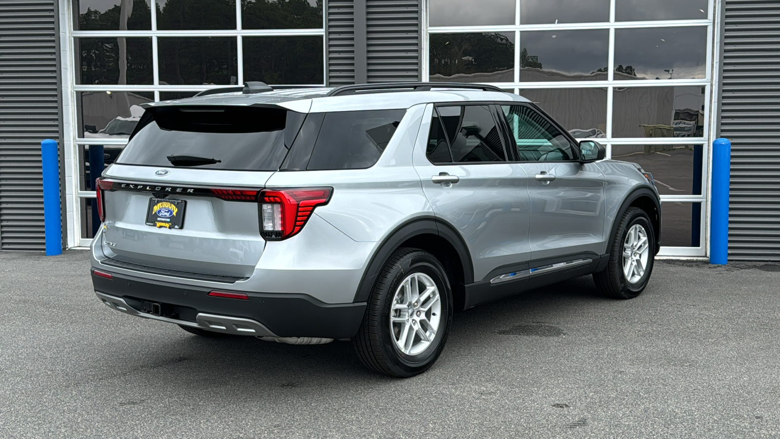 2025 Ford Explorer Active 8