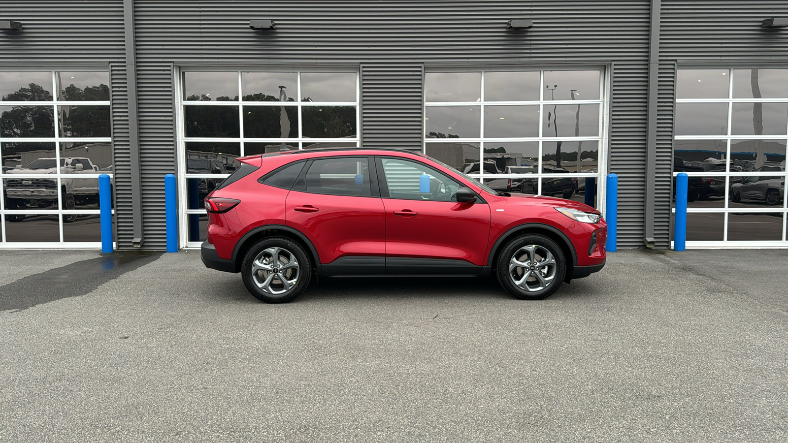 2025 Ford Escape ST-Line 8