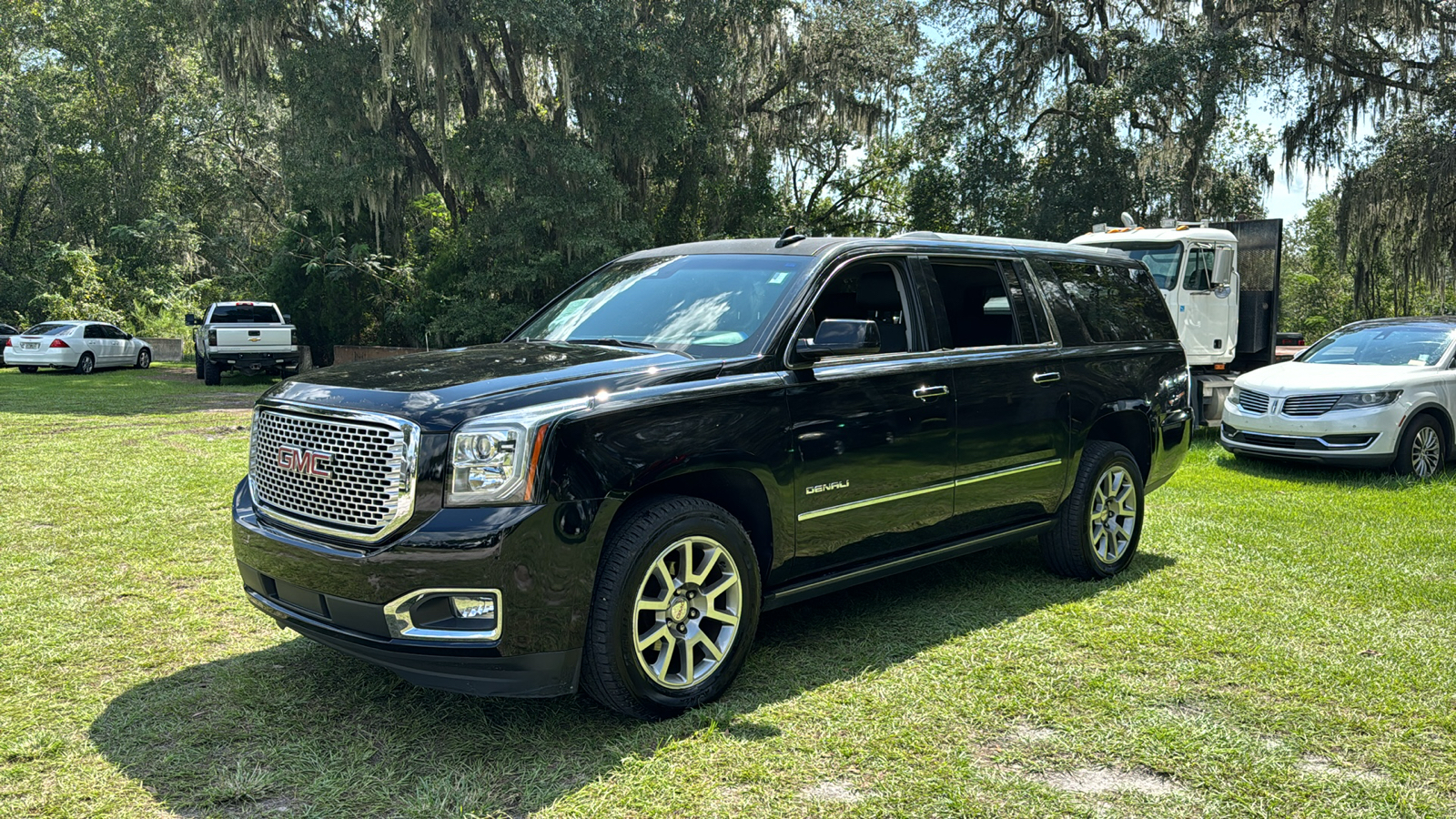 2017 GMC Yukon XL  2