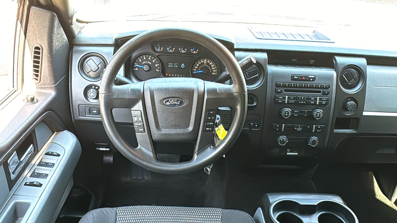 2014 Ford F-150  17