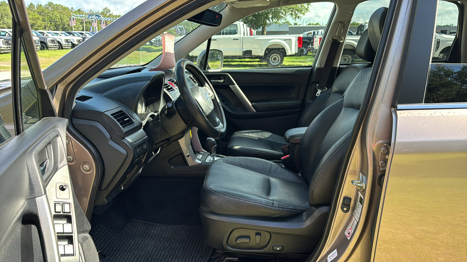 2015 Subaru Forester  14