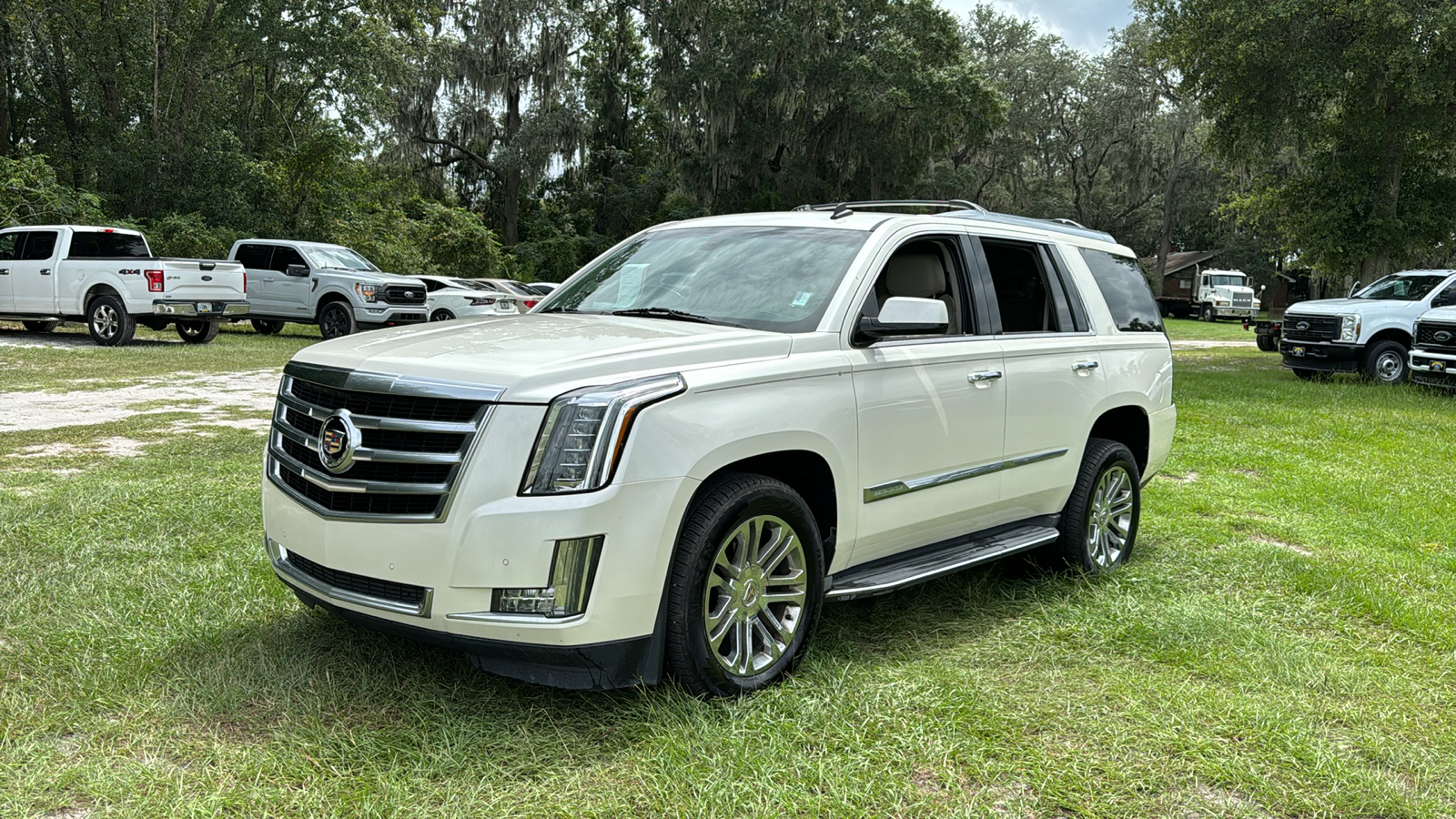 2015 Cadillac Escalade Base 2