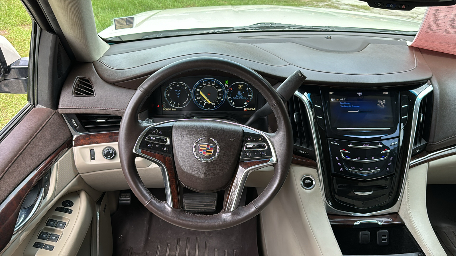 2015 Cadillac Escalade Base 17