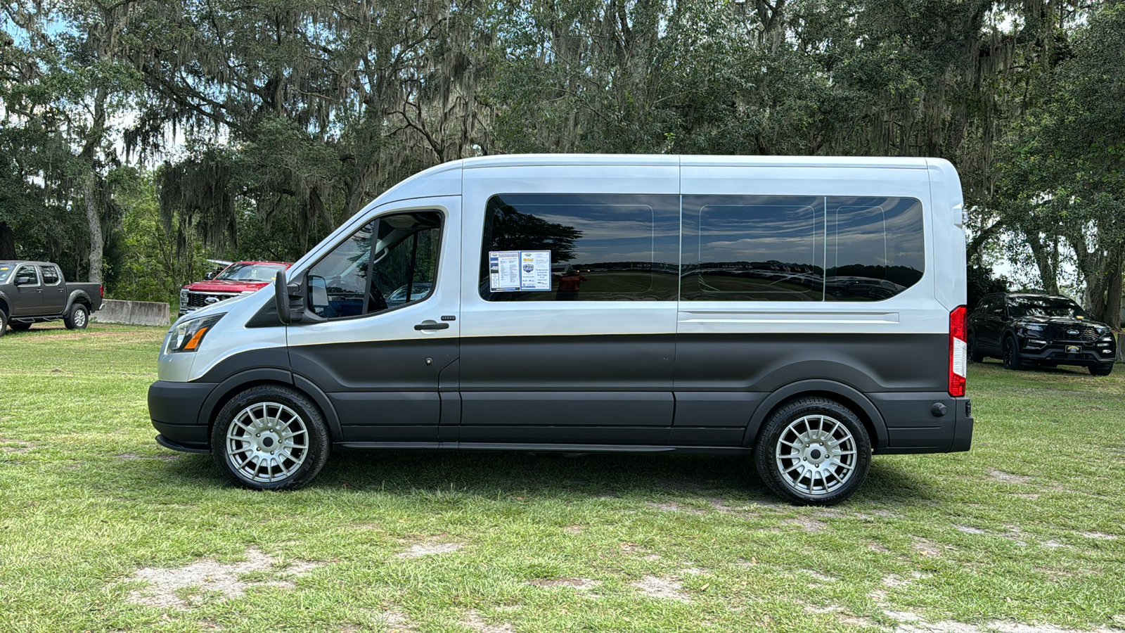 2017 Ford Transit-350 XL 3