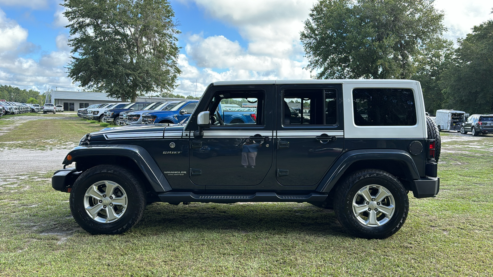 2017 Jeep Wrangler Unlimited  3