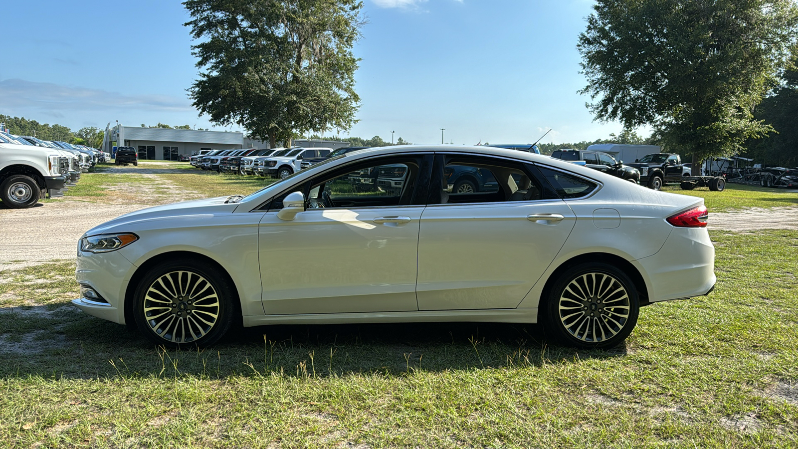 2017 Ford Fusion SE 3