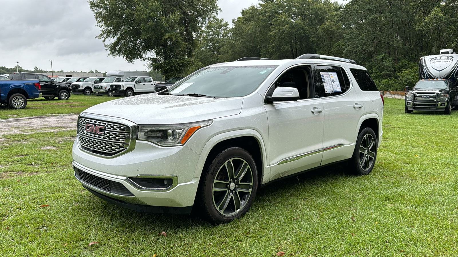 2017 GMC Acadia Denali 2