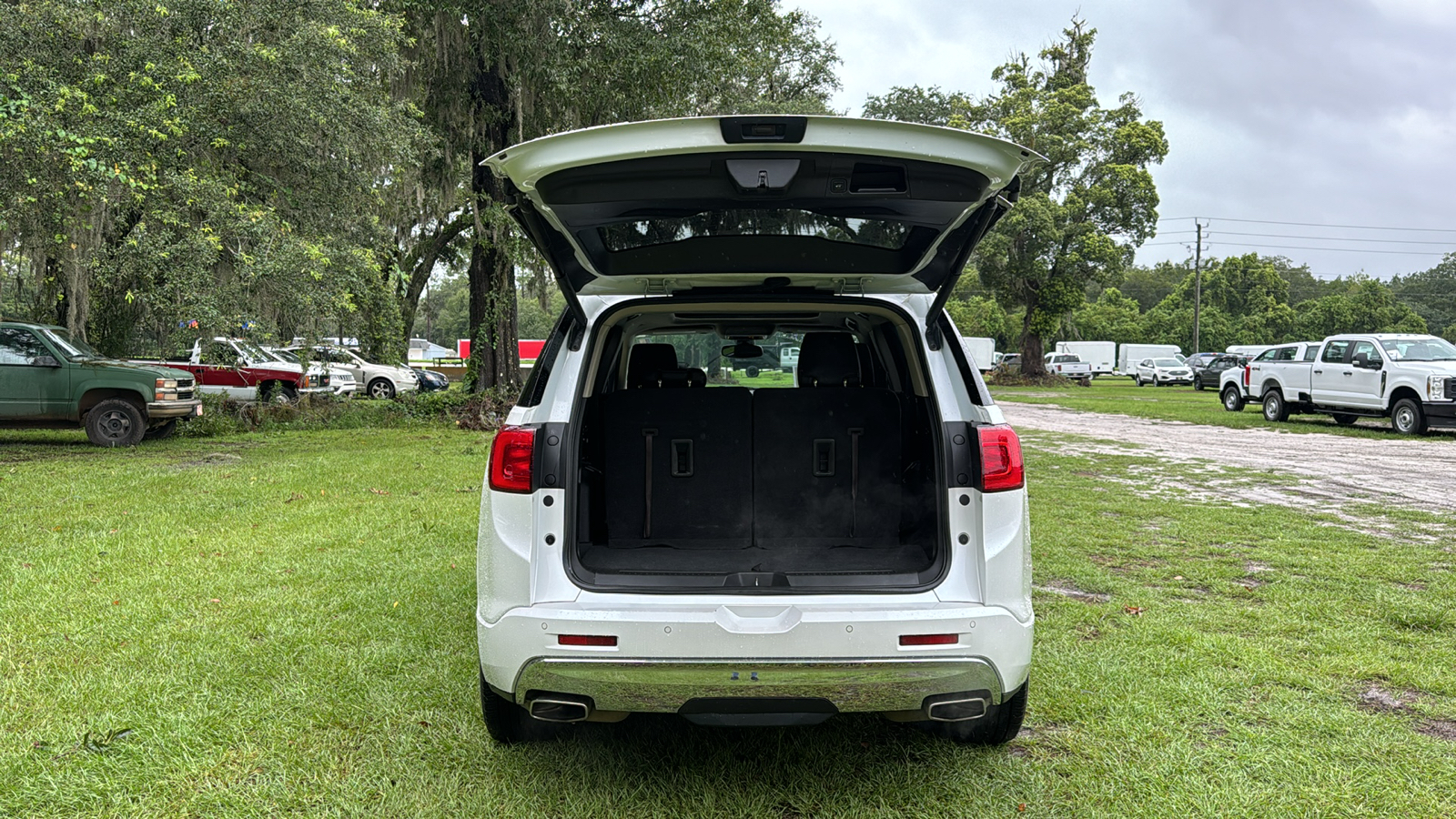 2017 GMC Acadia Denali 6