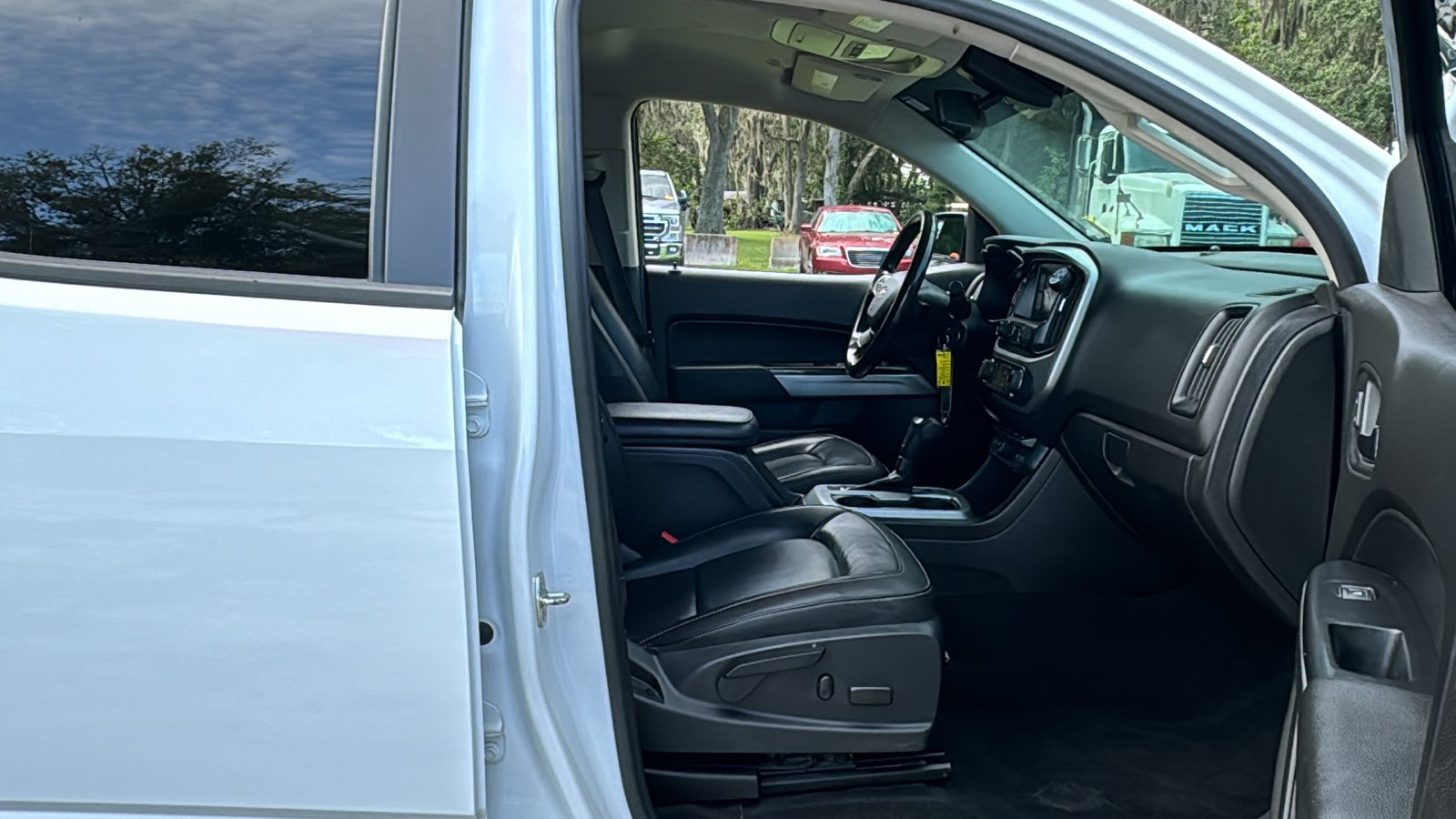 2018 Chevrolet Colorado LT 8