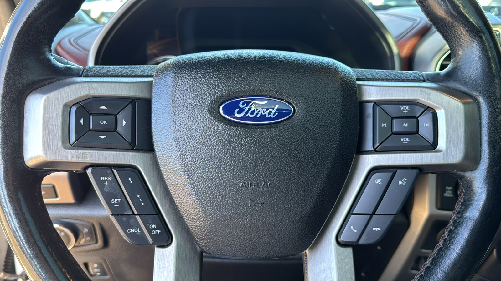 2018 Ford F-150 Platinum 25