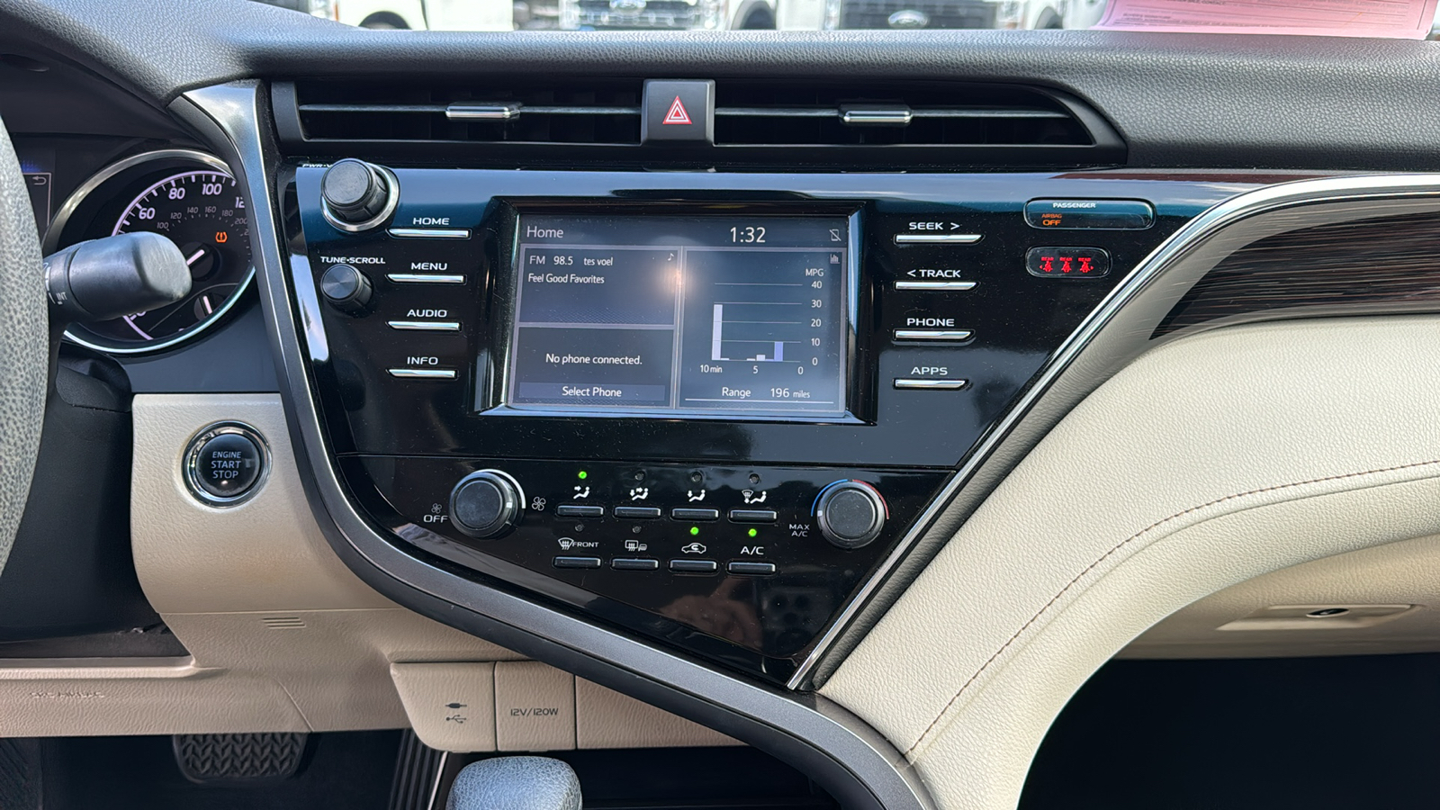 2018 Toyota Camry L 23