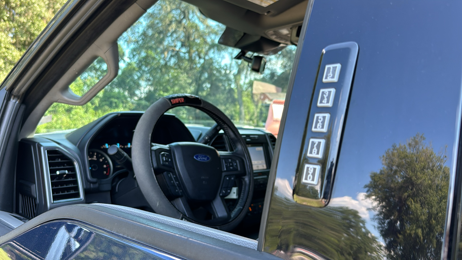 2019 Ford F-150 XLT 14