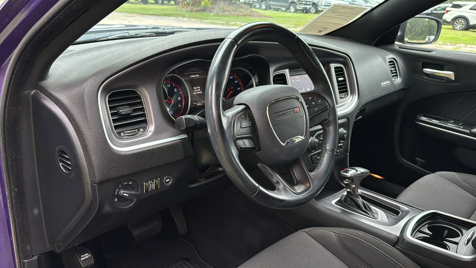 2019 Dodge Charger SXT 30