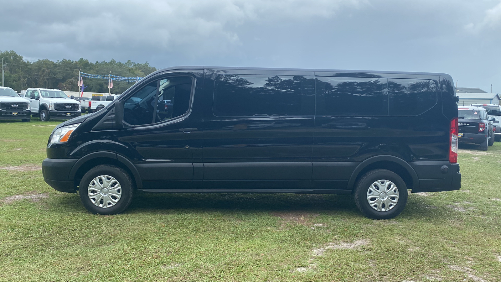 2019 Ford Transit-350 XLT 4