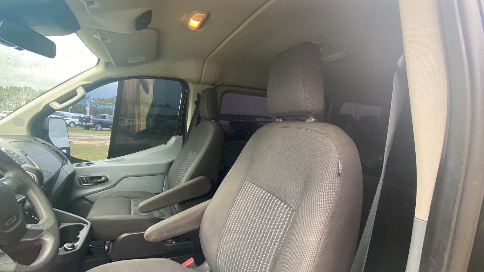 2019 Ford Transit-350 XLT 6