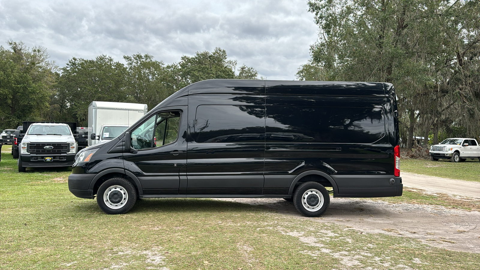 2019 Ford Transit-350 Base 3