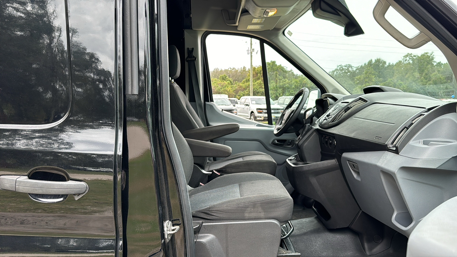 2019 Ford Transit-350 Base 12