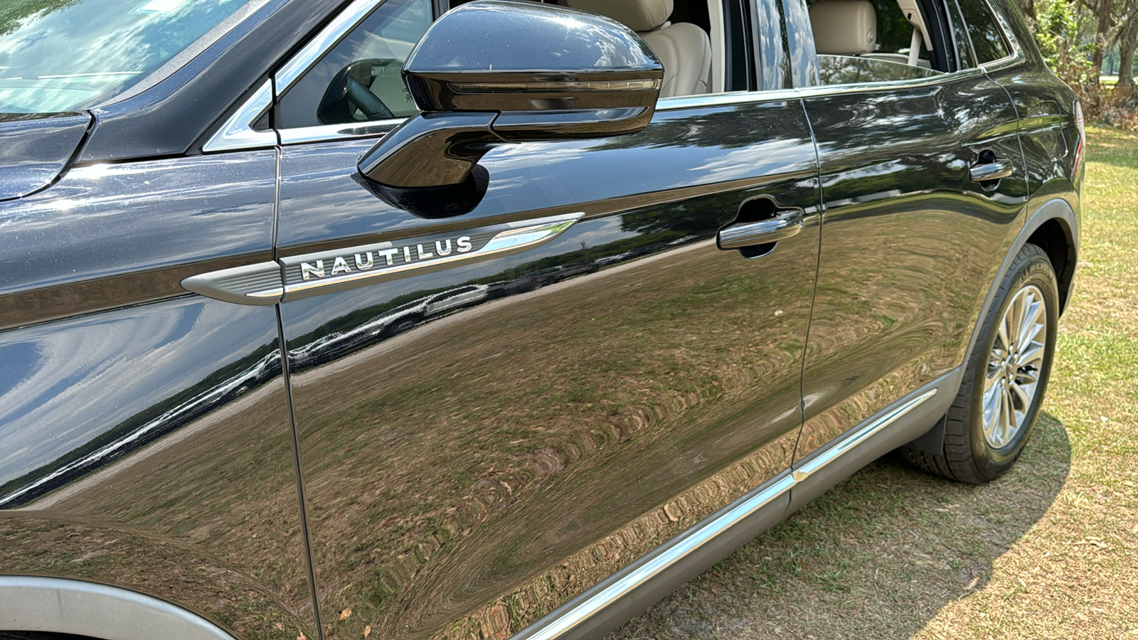 2020 Lincoln Nautilus Standard 13