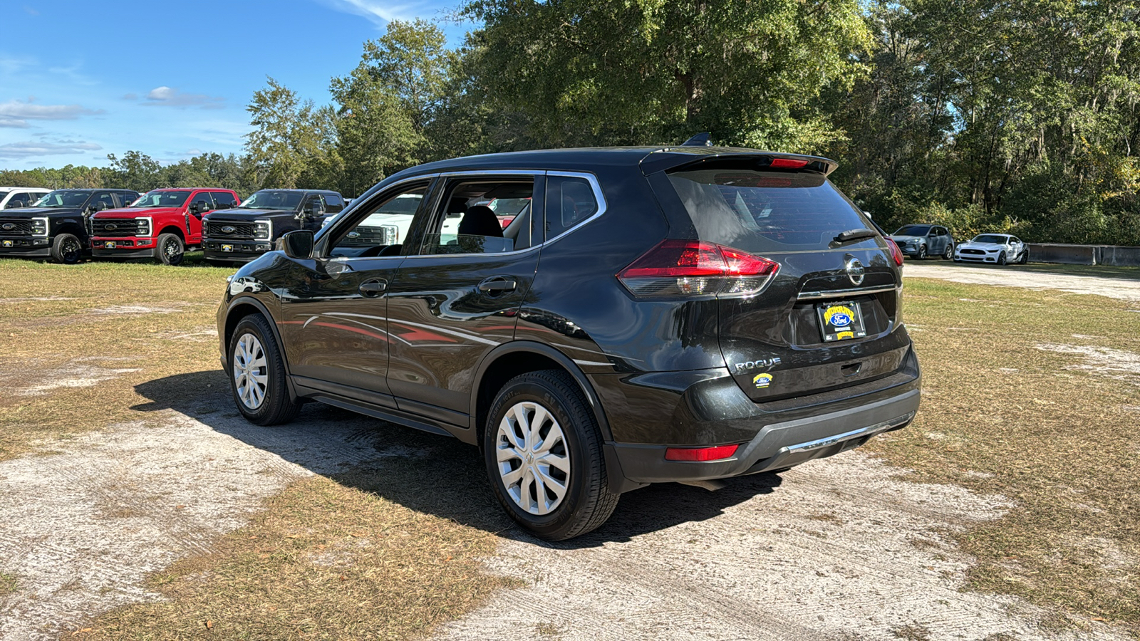 2020 Nissan Rogue S 4