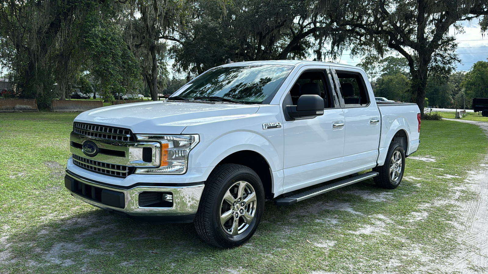 2020 Ford F-150 XLT 2